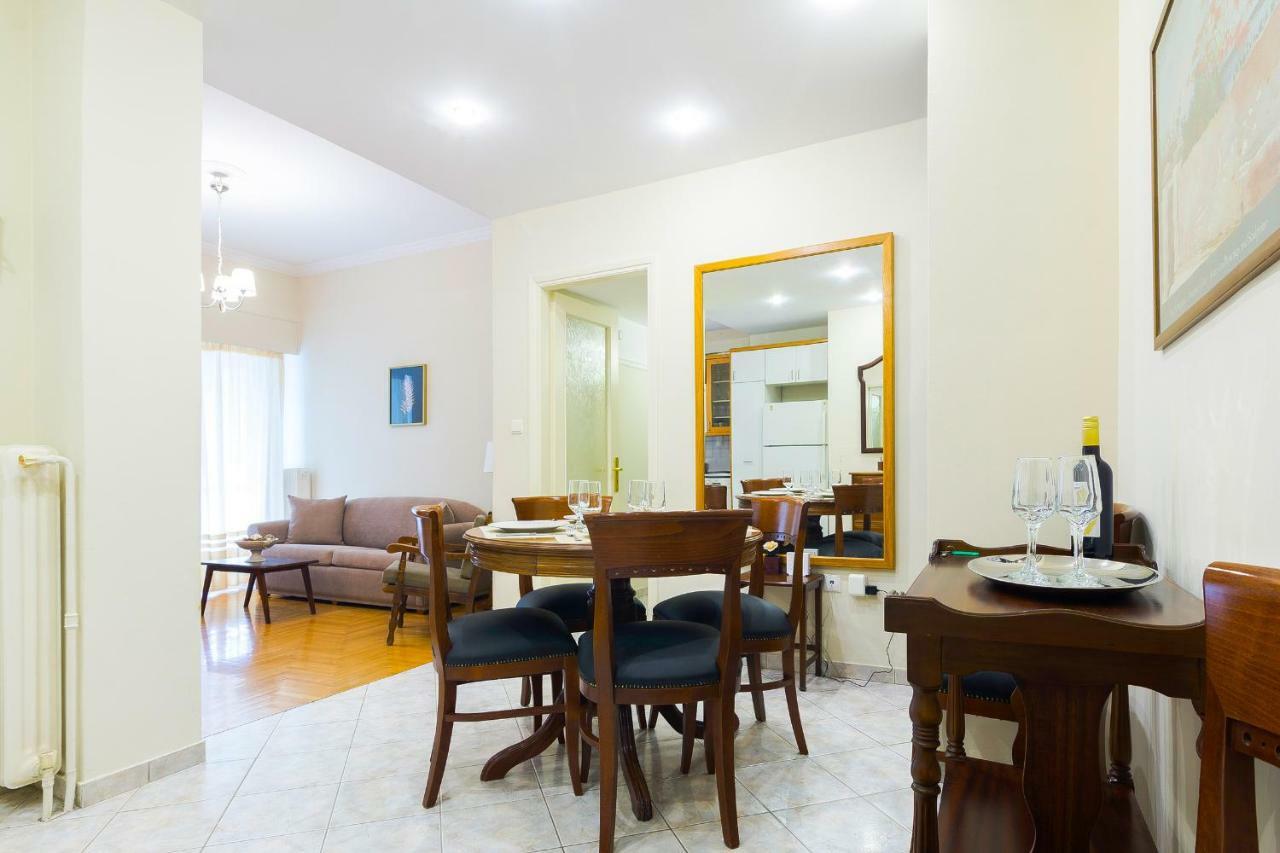 Apartment Classy 2 Bedroom Near Acropolis & Metro Athen